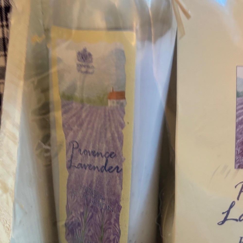 English Lavender Bath Set - Picture 4 of 9